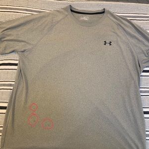 Under Armour t-shirt